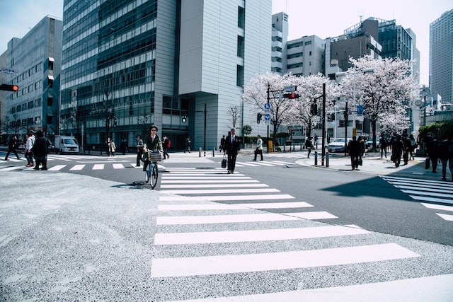 防城港为何勤工俭学对在日本的留学生的职业生涯至关重要？